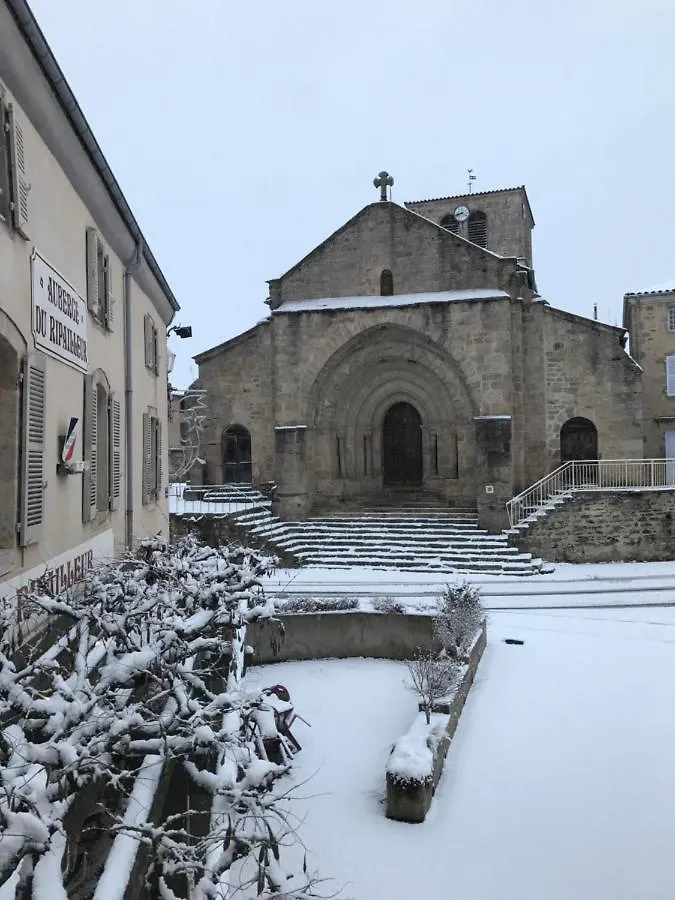 Auberge Du Ripailleur Dore-lʼÉglise 0*,  France